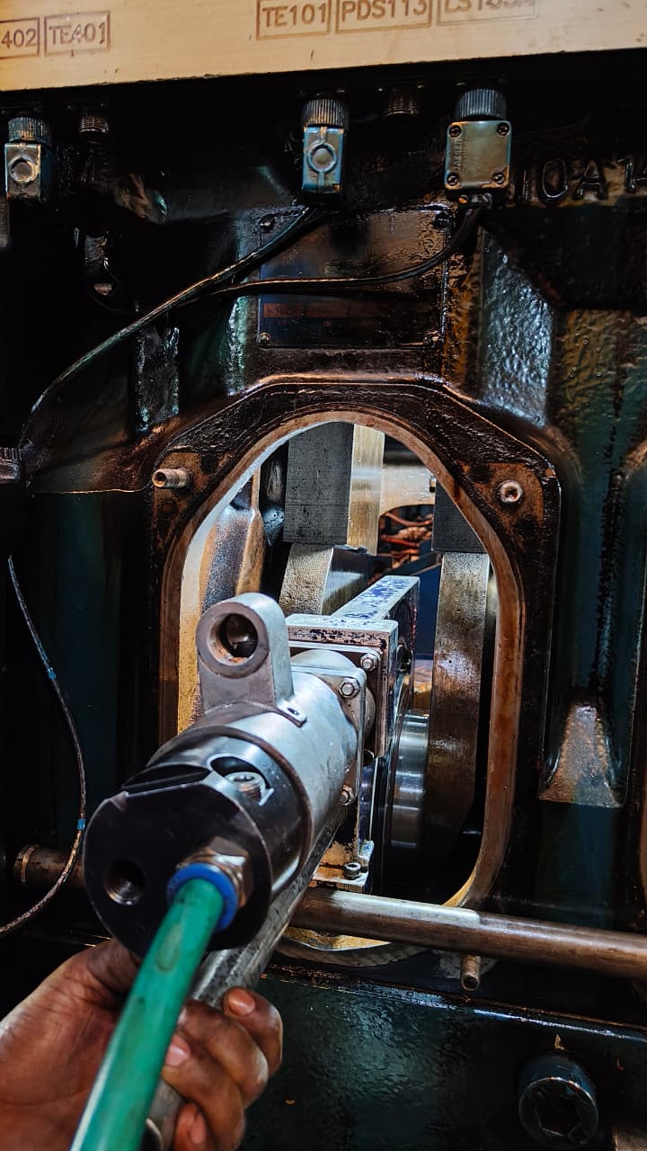 Onsite Crankshaft Grinding Machine – Features and Training